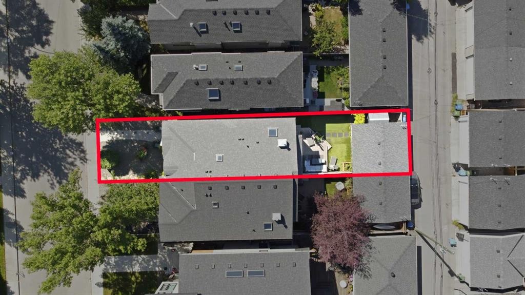 2042 49 Avenue Sw, Calgary, AB - With View