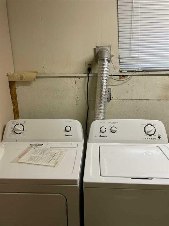 4222 40 Avenue Nw, Calgary, AB - Indoor Photo Showing Laundry Room