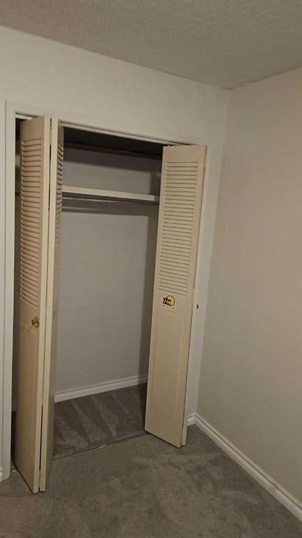4222 40 Avenue Nw, Calgary, AB - Indoor Photo Showing Other Room