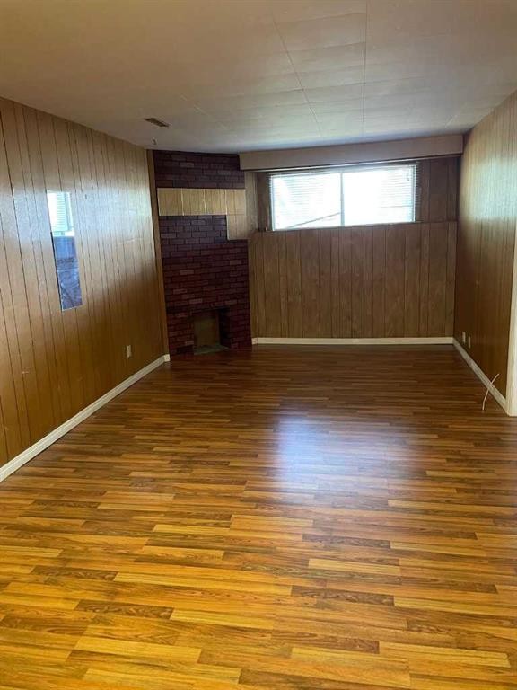 4222 40 Avenue Nw, Calgary, AB - Indoor