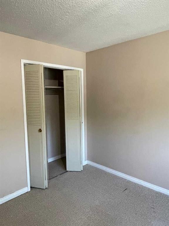 4222 40 Avenue Nw, Calgary, AB - Indoor Photo Showing Other Room