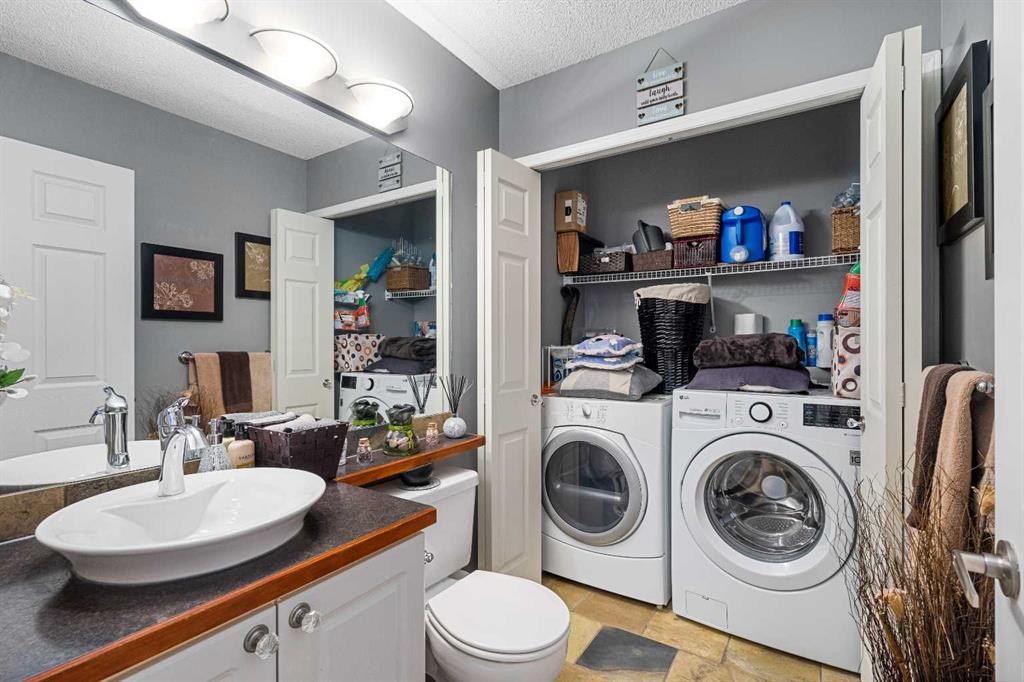 224 Arbour Ridge Way Nw, Calgary, AB - Indoor Photo Showing Laundry Room