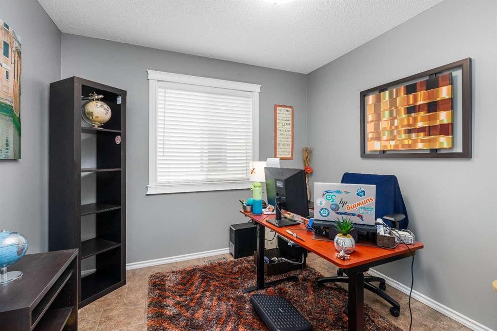 224 Arbour Ridge Way Nw, Calgary, AB - Indoor Photo Showing Office