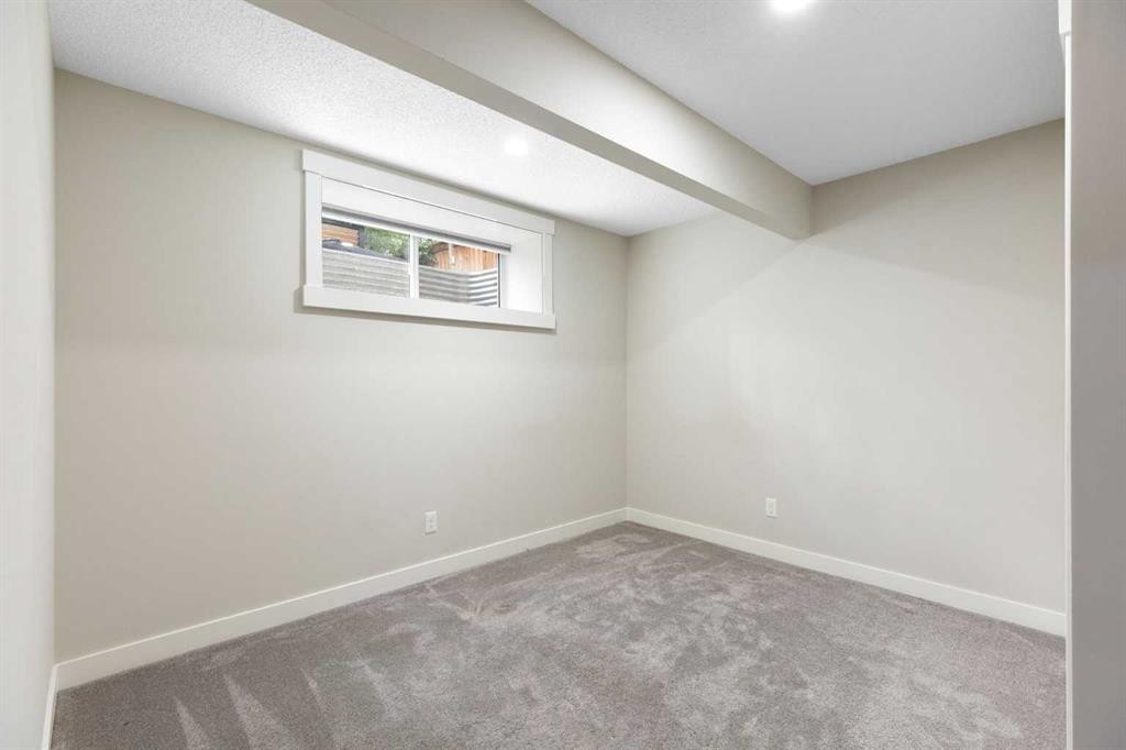 165 Cranarch Common Se, Calgary, AB - Indoor Photo Showing Other Room