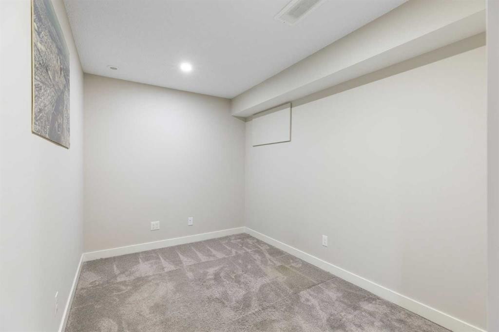 165 Cranarch Common Se, Calgary, AB - Indoor Photo Showing Other Room