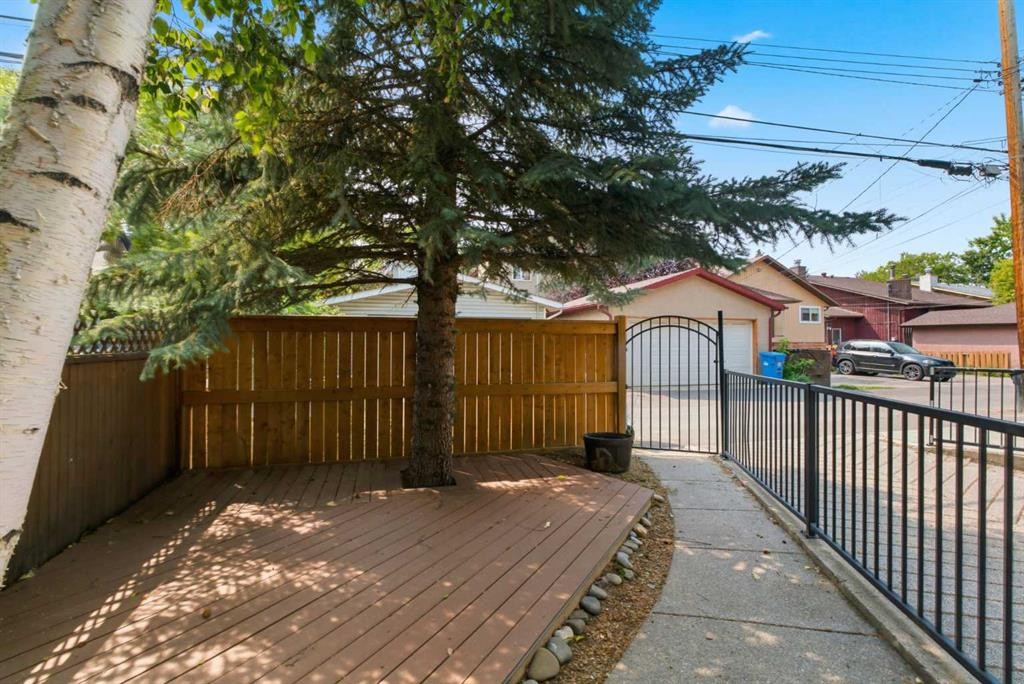 2-435 13 Avenue Ne, Calgary, AB - Outdoor