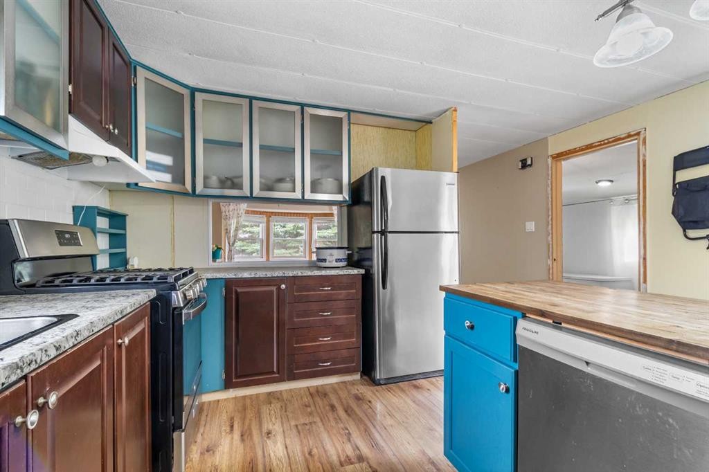 2104 23 Avenue, Delburne, AB - Indoor Photo Showing Kitchen