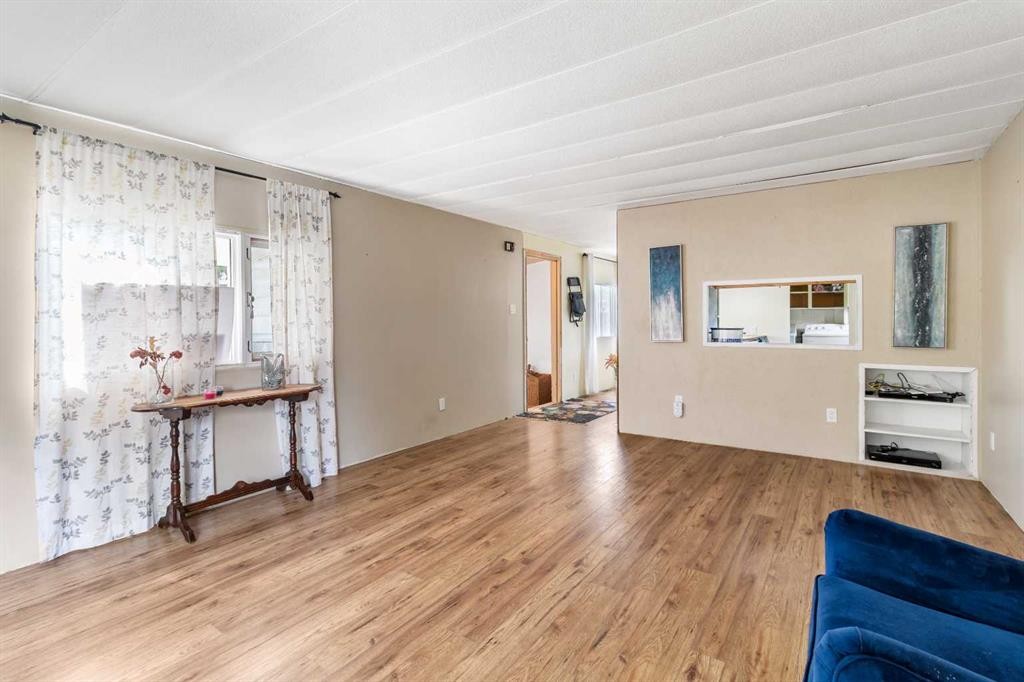 2104 23 Avenue, Delburne, AB - Indoor