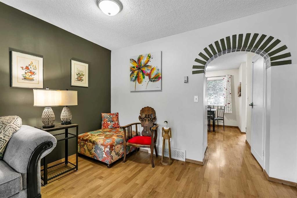 151 Midbend Place Se, Calgary, AB - Indoor Photo Showing Bedroom