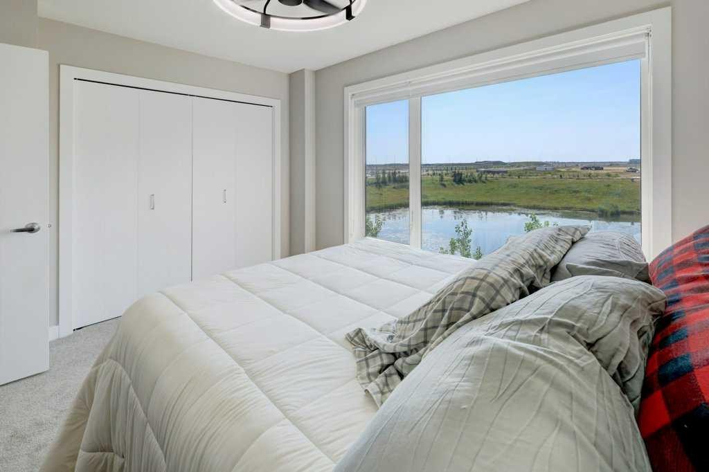 305 Skyview Ranch Circle Ne, Calgary, AB - Indoor Photo Showing Bedroom