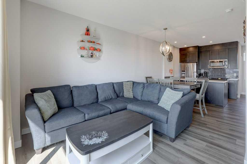 305 Skyview Ranch Circle Ne, Calgary, AB - Indoor Photo Showing Living Room