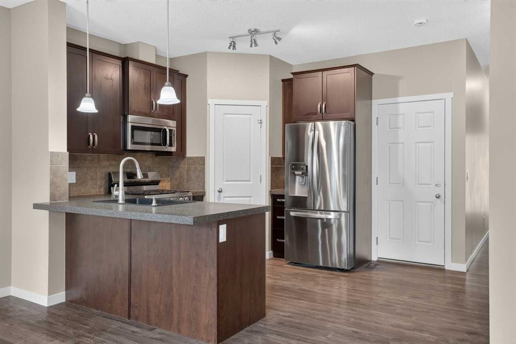 445 Copperpond Landing Se, Calgary, AB