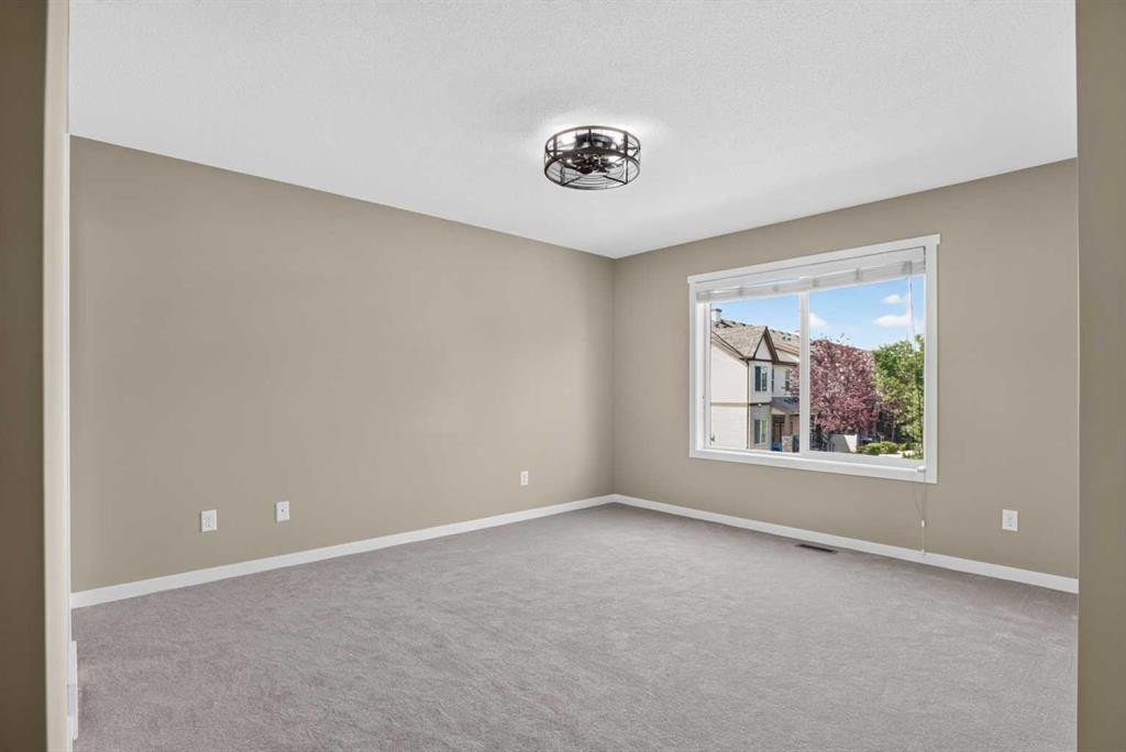 445 Copperpond Landing Se, Calgary, AB