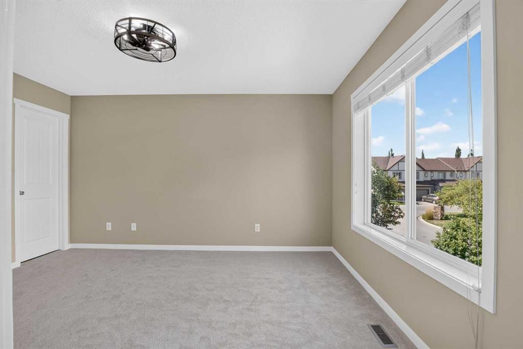 445 Copperpond Landing Se, Calgary, AB