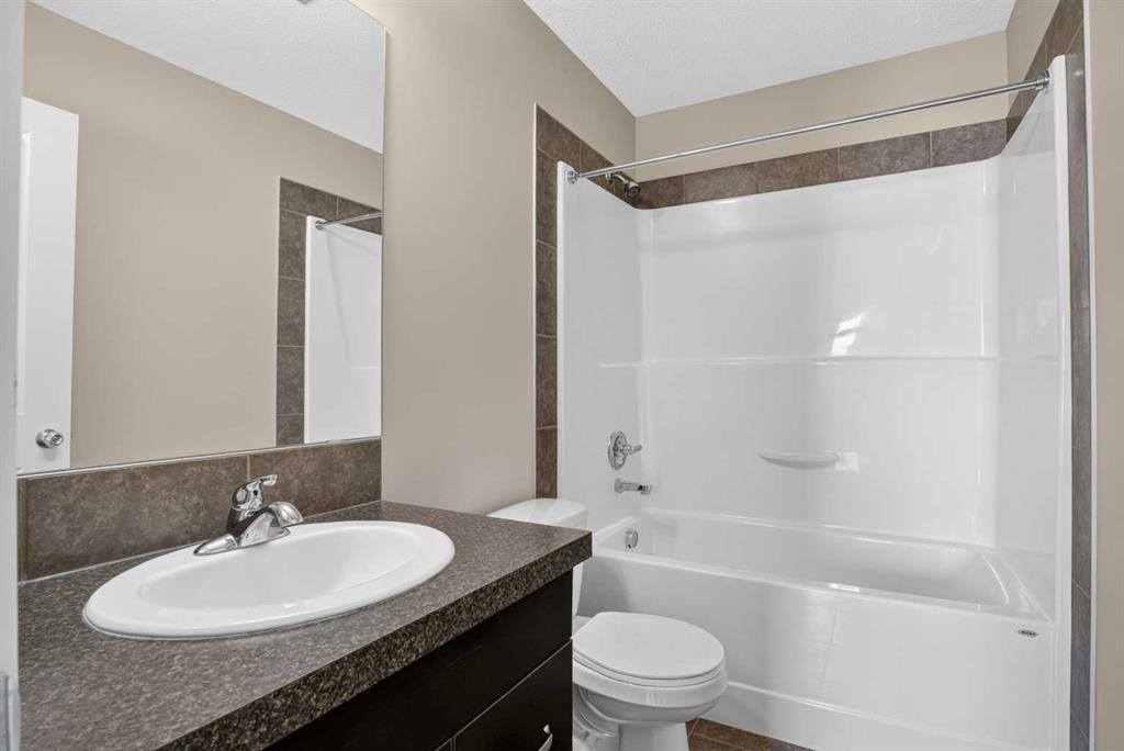 445 Copperpond Landing Se, Calgary, AB
