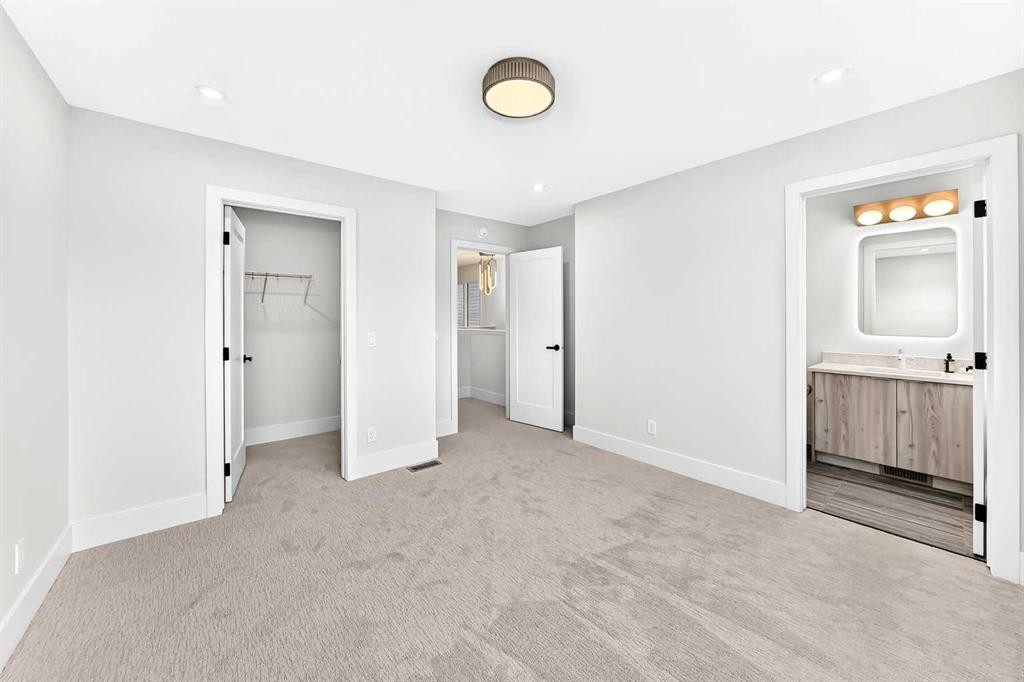 270 Greystone Boulevard, Cochrane, AB - Indoor Photo Showing Other Room