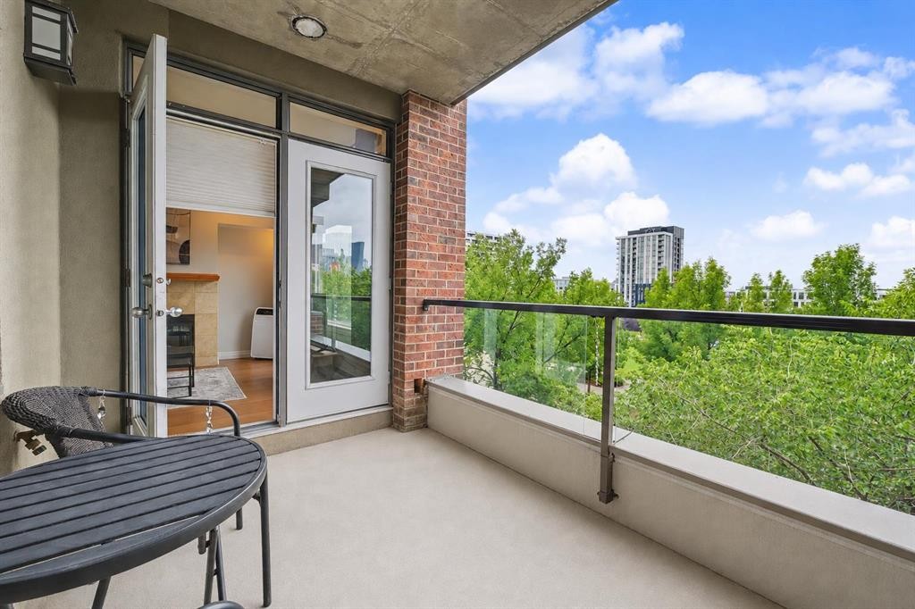 310-930 Centre Avenue Ne, Calgary, AB - Outdoor With Exterior