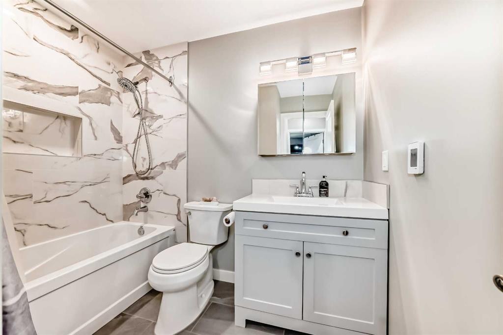 11 Huntstrom Place Ne, Calgary, AB - Indoor Photo Showing Bathroom