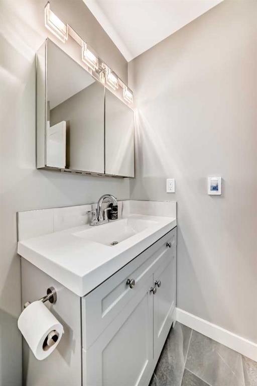 11 Huntstrom Place Ne, Calgary, AB - Indoor Photo Showing Bathroom