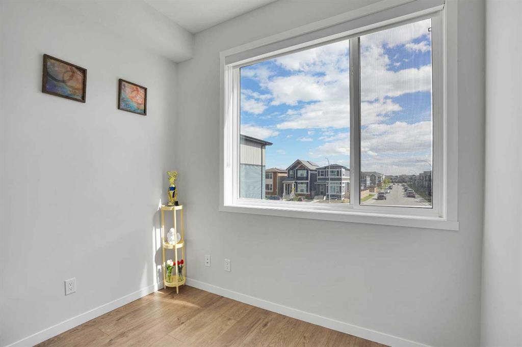 104 Corner Glen Circle Ne, Calgary, AB - Indoor Photo Showing Other Room