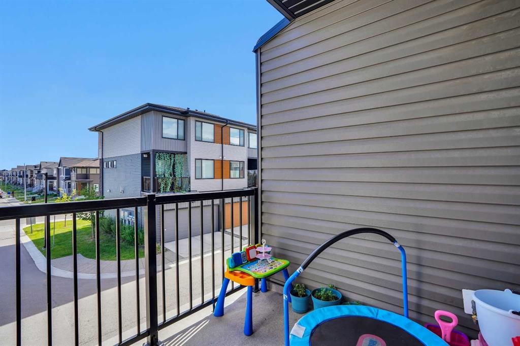 104 Corner Glen Circle Ne, Calgary, AB - Outdoor With Balcony With Exterior