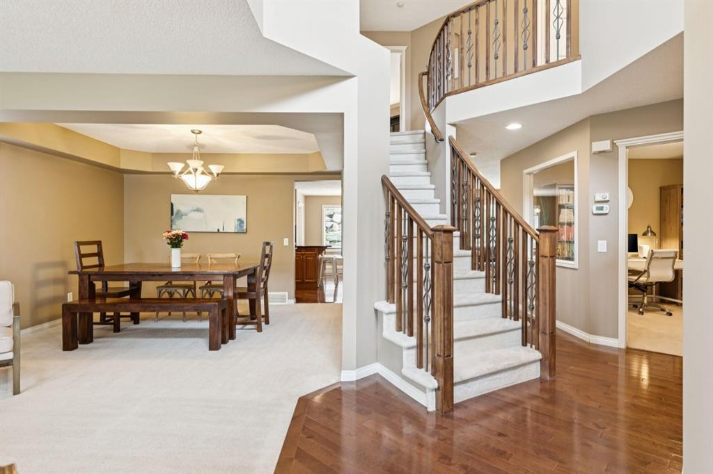 51 Sienna Park Crescent Sw, Calgary, AB - Indoor Photo Showing Other Room