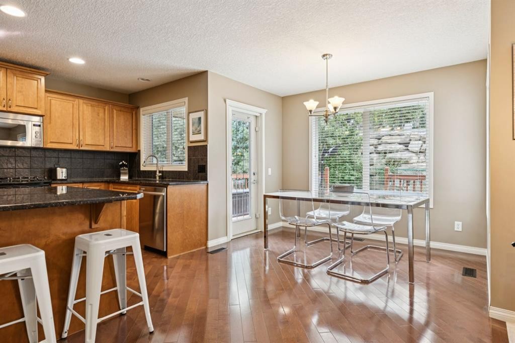 51 Sienna Park Crescent Sw, Calgary, AB - Indoor