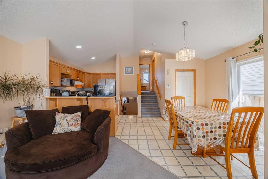 23 Tarington Way Ne, Calgary, AB - Indoor