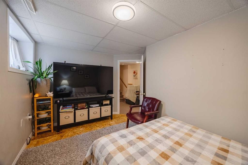 23 Tarington Way Ne, Calgary, AB - Indoor Photo Showing Bedroom