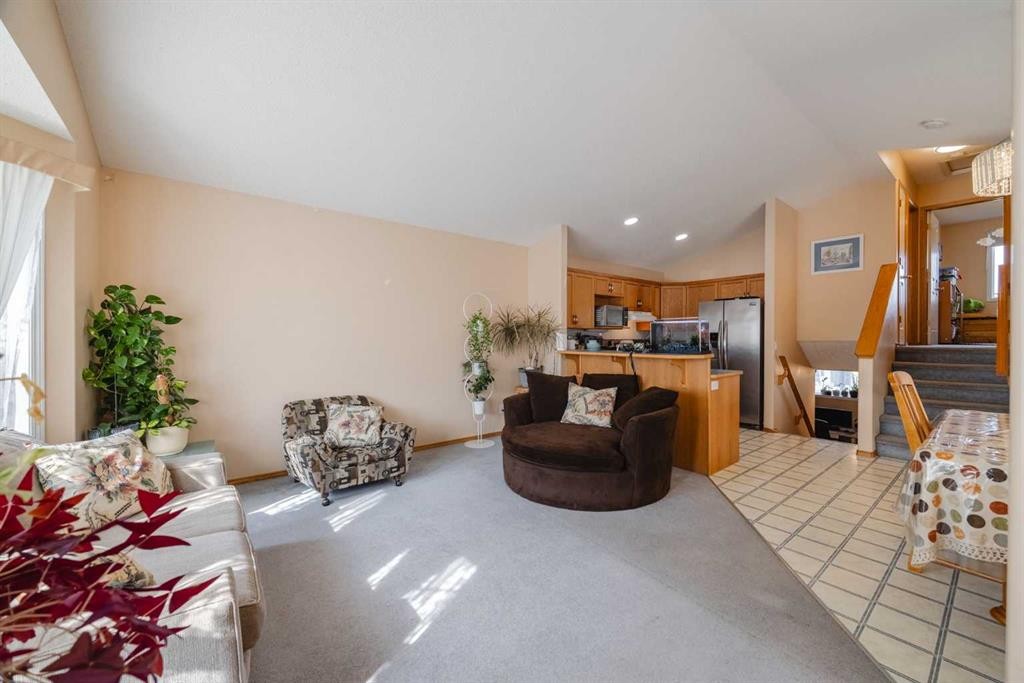 23 Tarington Way Ne, Calgary, AB - Indoor Photo Showing Other Room