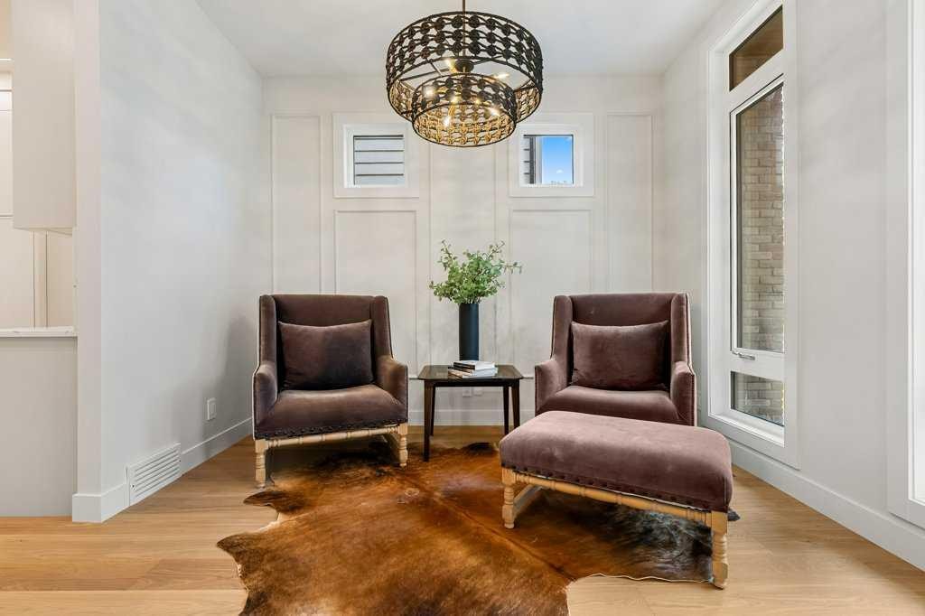 2311 6 Avenue Nw, Calgary, AB - Indoor