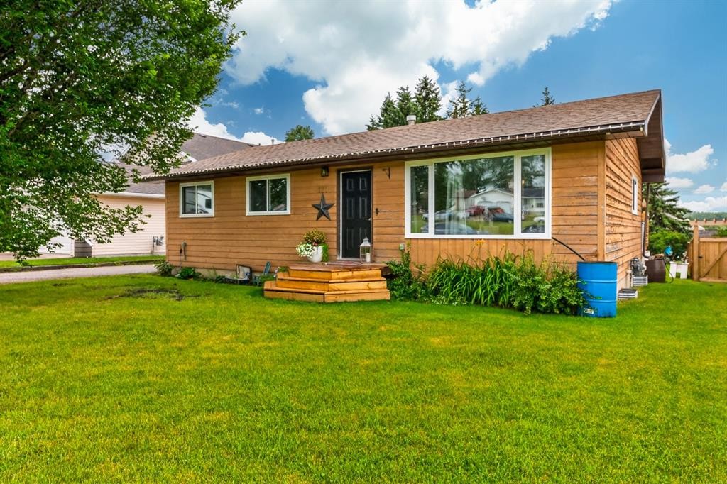 121 Edey Close, Cremona, AB - Outdoor