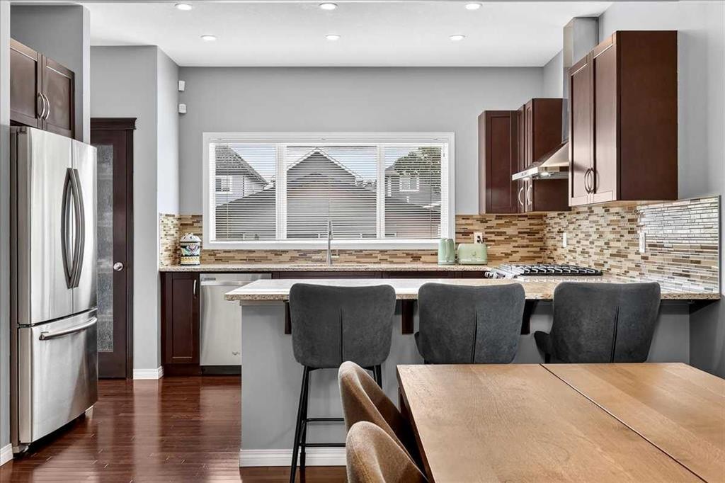 60 Mahogany Grove Se, Calgary, AB - Indoor