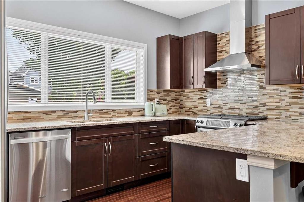 60 Mahogany Grove Se, Calgary, AB - Indoor Photo Showing Kitchen With Upgraded Kitchen