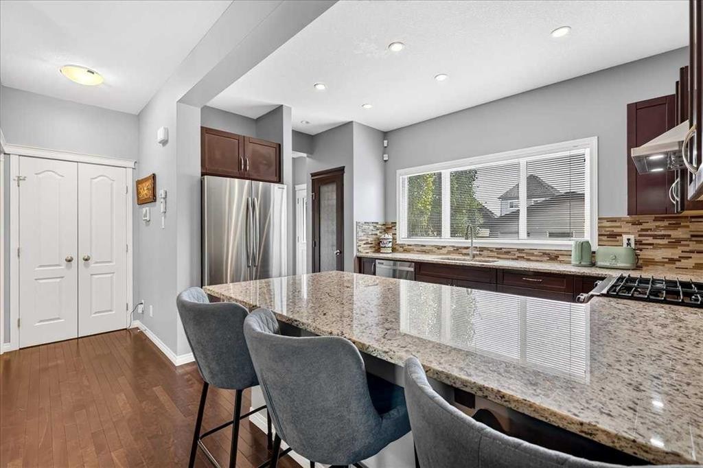 60 Mahogany Grove Se, Calgary, AB - Indoor