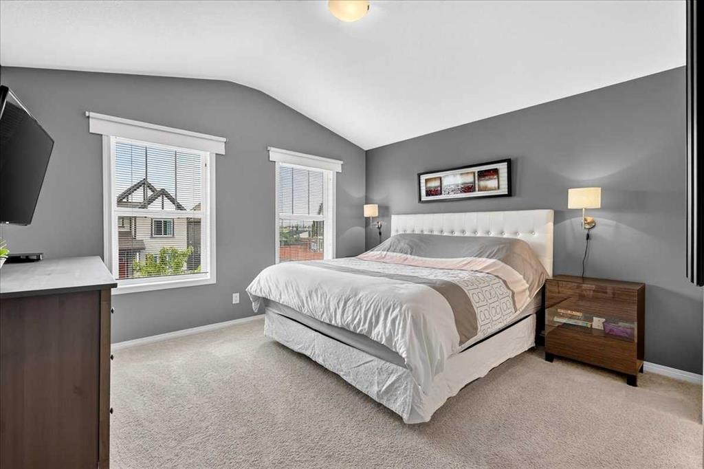 60 Mahogany Grove Se, Calgary, AB - Indoor Photo Showing Bedroom