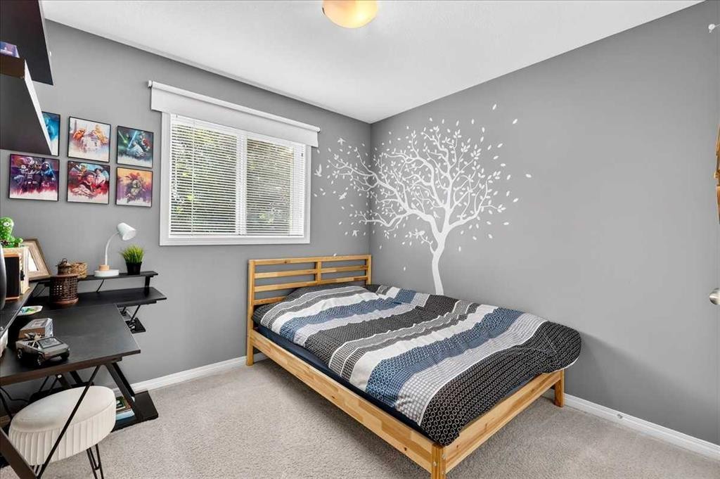 60 Mahogany Grove Se, Calgary, AB - Indoor Photo Showing Bedroom