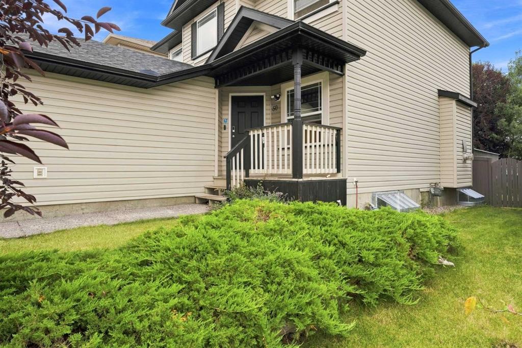 50 Somerglen Park Sw, Calgary, AB - Outdoor