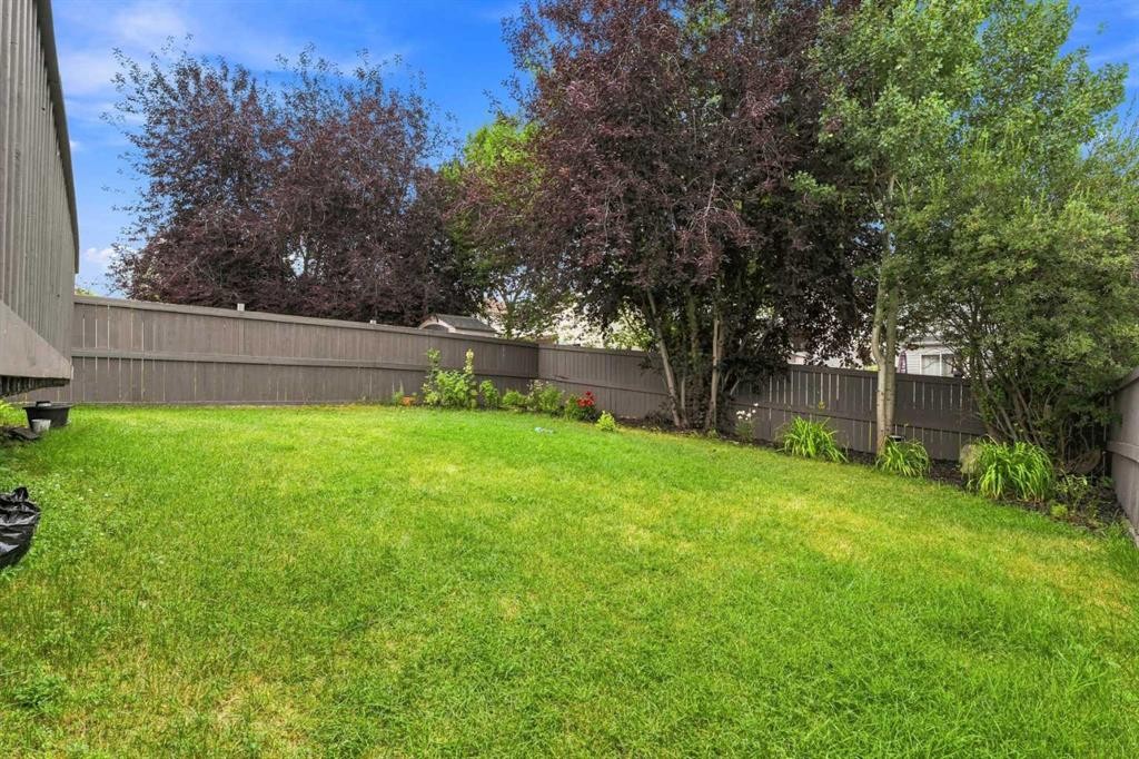 50 Somerglen Park Sw, Calgary, AB - Outdoor