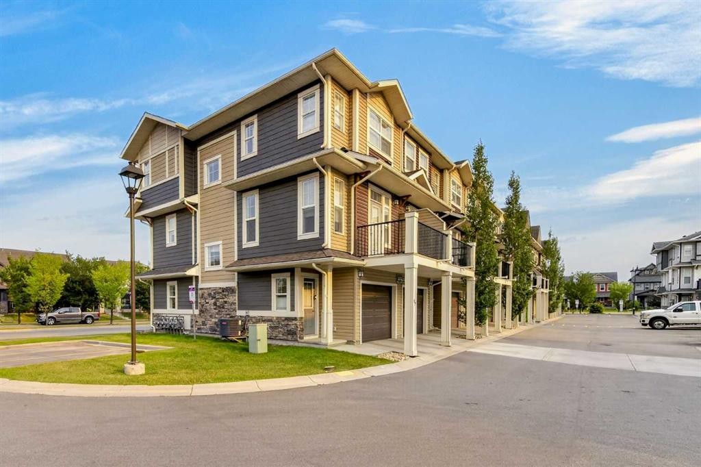 87 Legacy View Se, Calgary, AB - Outdoor With Facade
