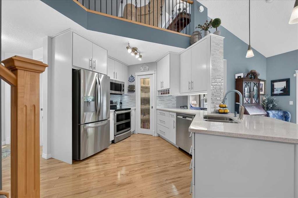 248 Springbank Villas Sw, Calgary, AB