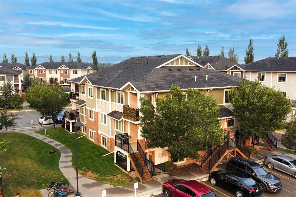 210-300 Marina Drive, Chestermere, AB - Outdoor