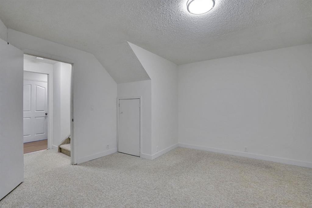 112 Martinglen Close Ne, Calgary, AB - Indoor Photo Showing Other Room