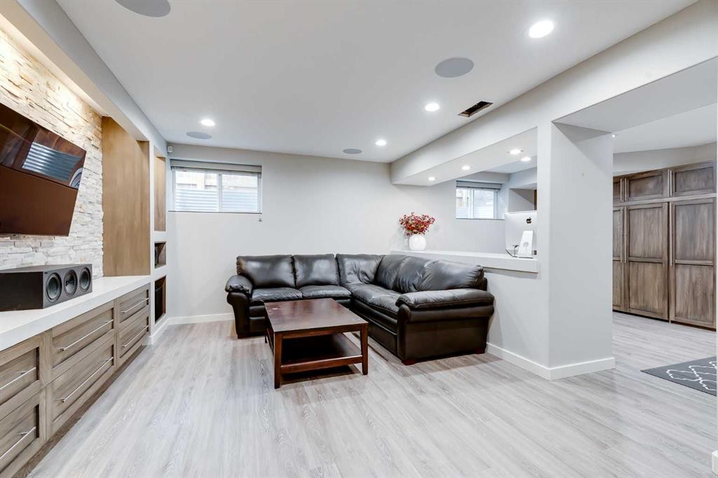 103 Tuscany Estates Crescent Nw, Calgary, AB - Indoor