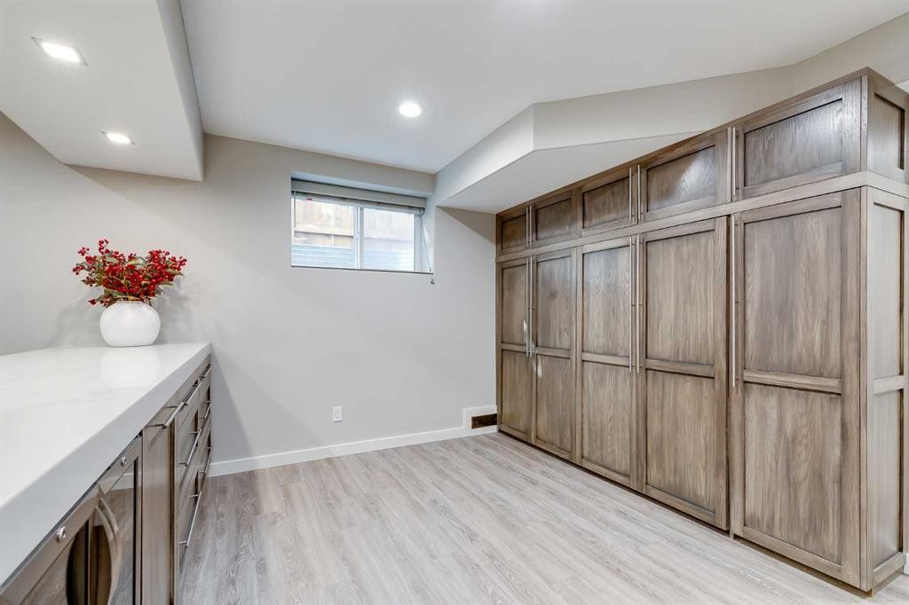 103 Tuscany Estates Crescent Nw, Calgary, AB - Indoor Photo Showing Other Room