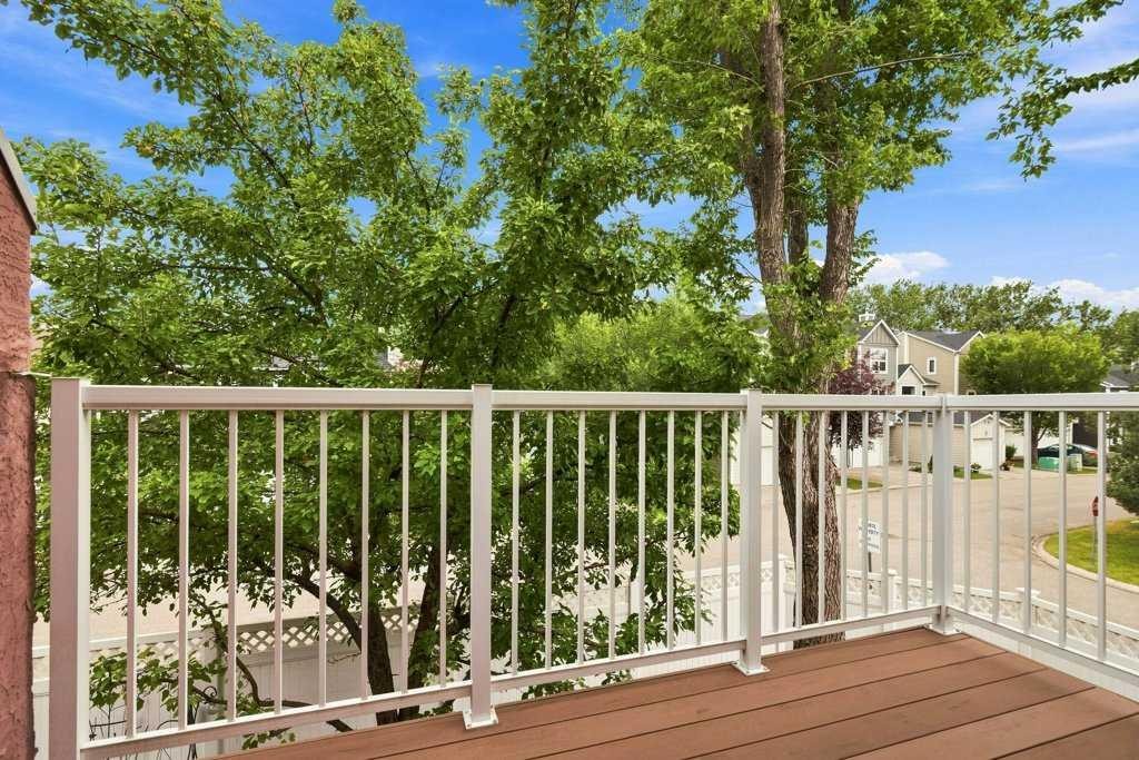 4 Inglewood Landing Se, Calgary, AB - Outdoor With Balcony