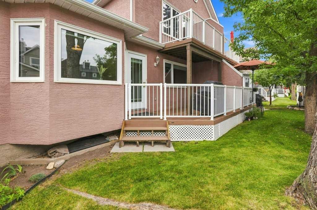 4 Inglewood Landing Se, Calgary, AB - Outdoor