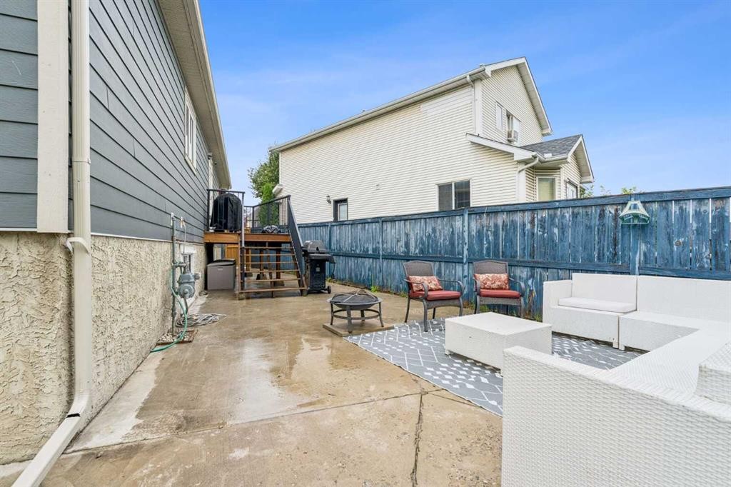 230 Mt Lorette Place Se, Calgary, AB - Outdoor With Deck Patio Veranda With Exterior