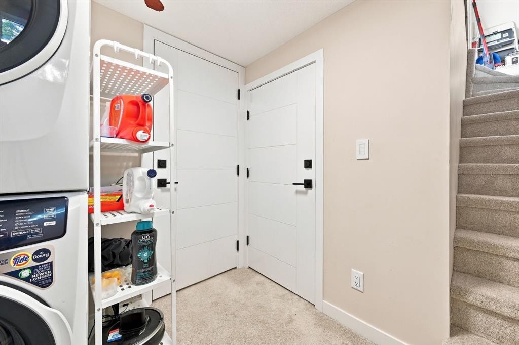 1012 1 Avenue Nw, Calgary, AB - Indoor