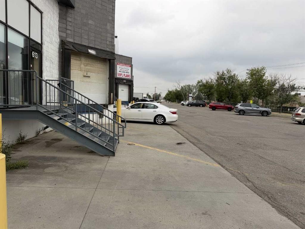 613 28 Street Ne, Calgary, AB